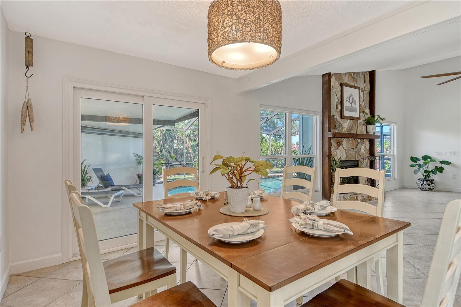 Image 17 of 65 For 4712 Glenbrooke Drive