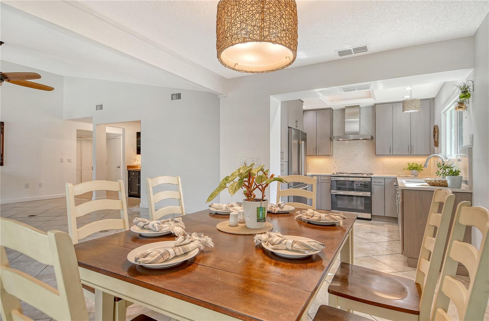 Image 18 of 65 For 4712 Glenbrooke Drive