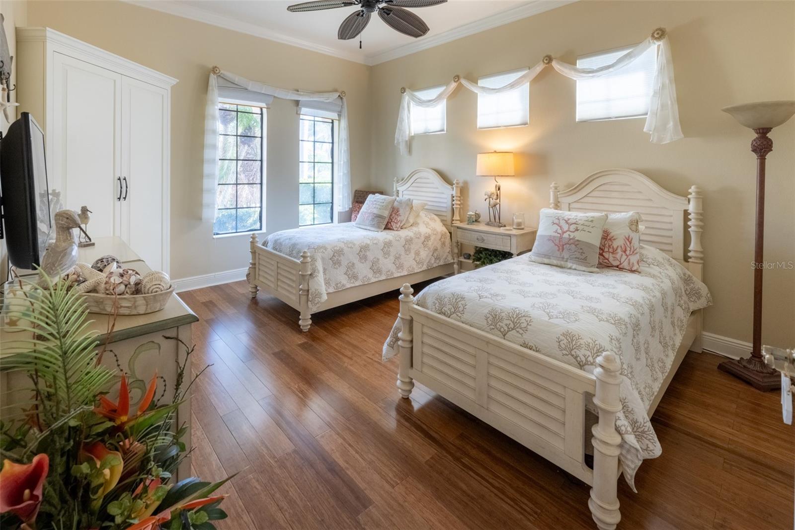 Image 21 of 46 For 7141 Whitemarsh Circle