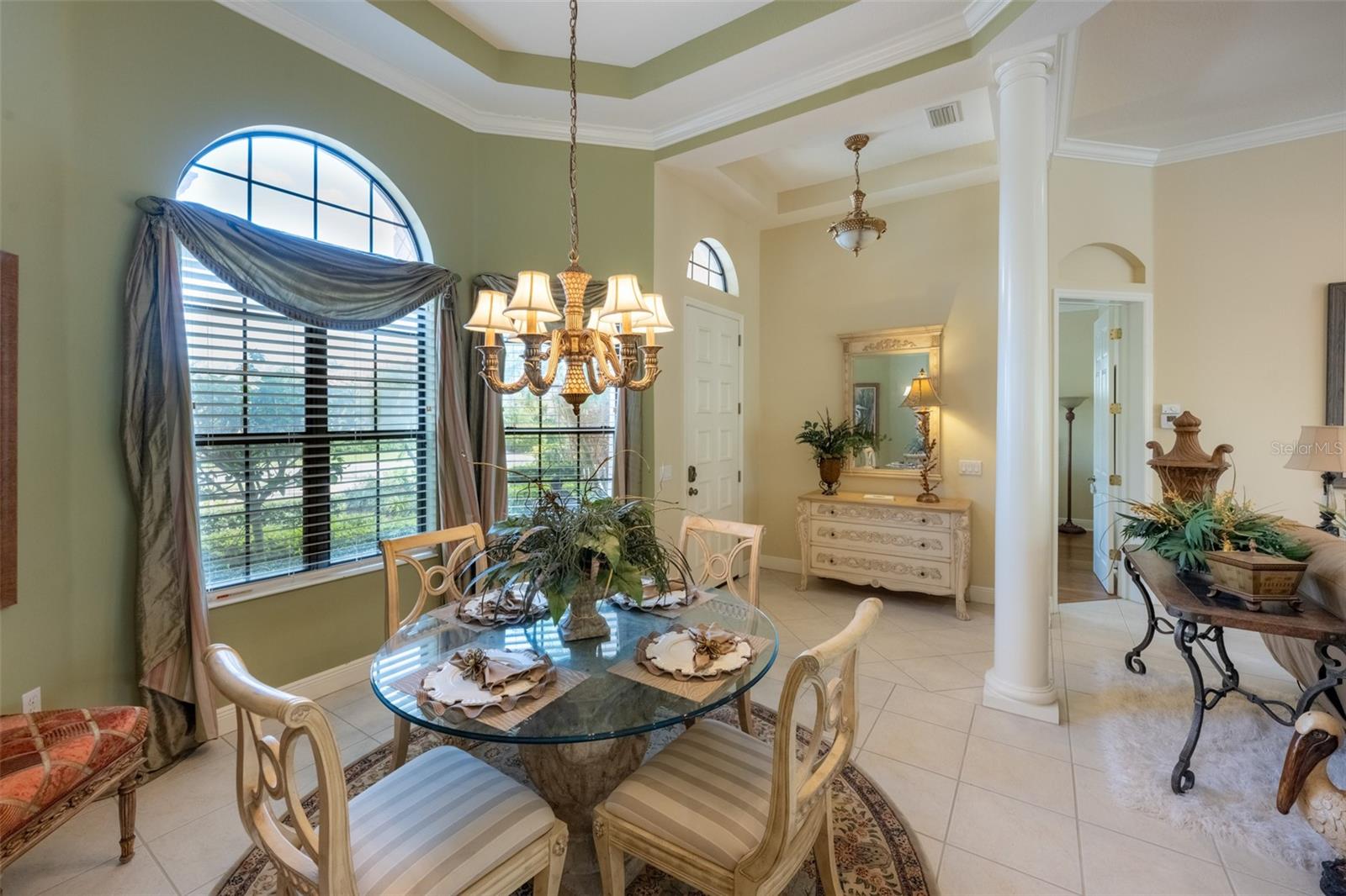 Image 4 of 46 For 7141 Whitemarsh Circle