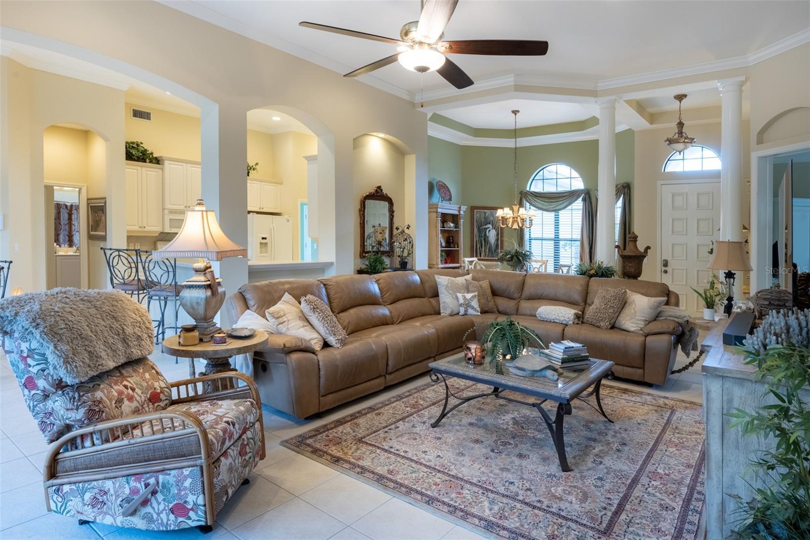 Image 6 of 46 For 7141 Whitemarsh Circle