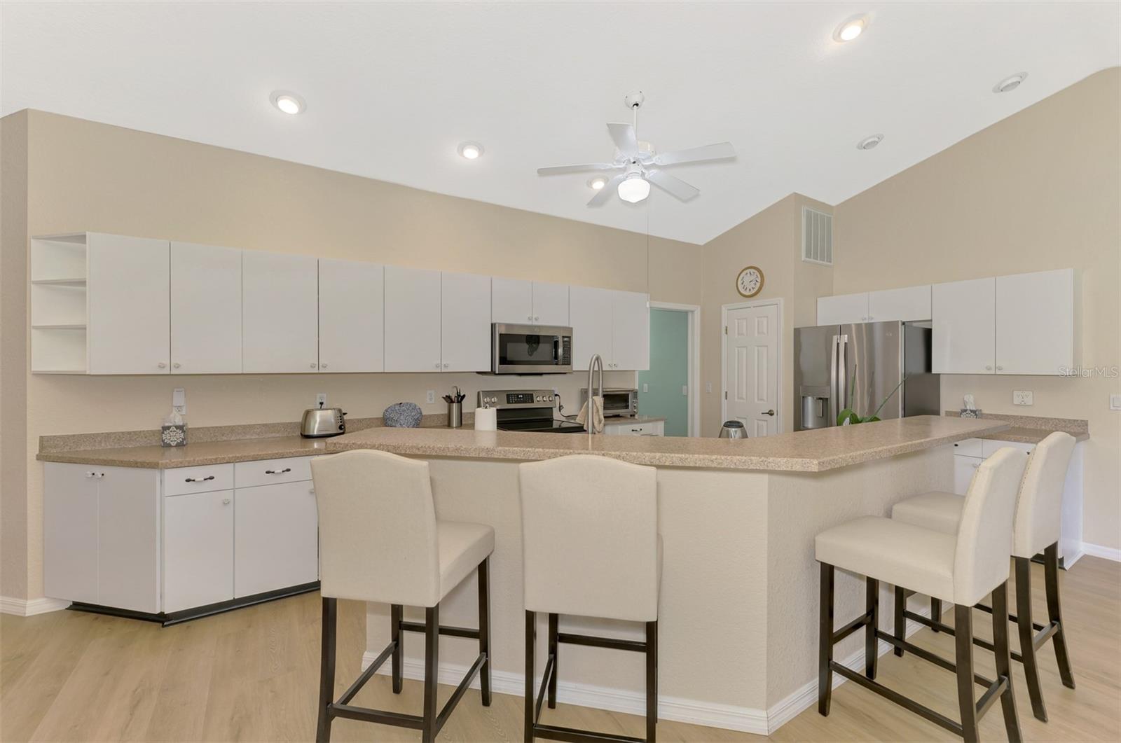 Image 12 of 41 For 3335 Brooklyn Avenue