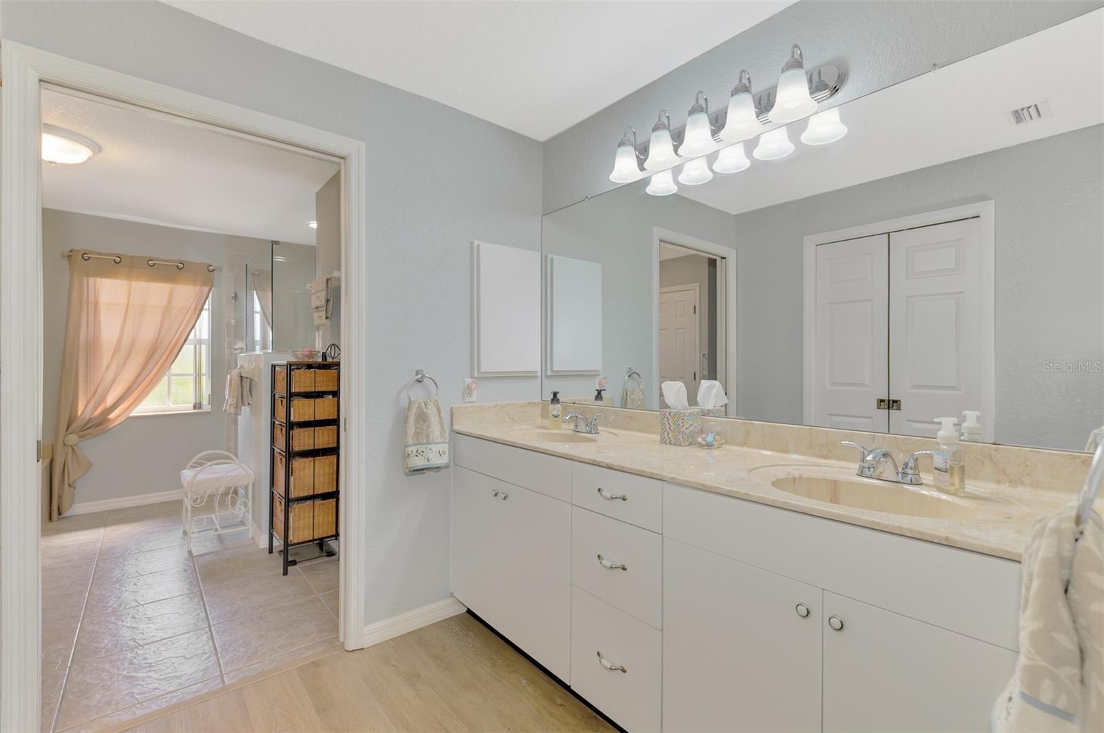 Image 22 of 41 For 3335 Brooklyn Avenue