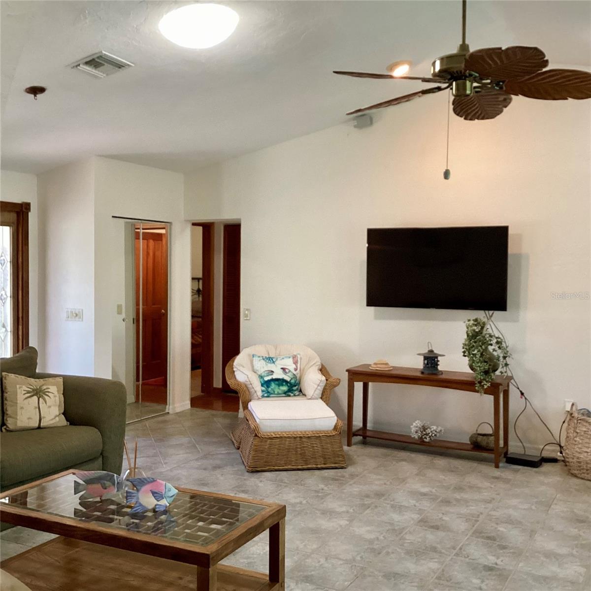 Image 14 of 32 For 1428 Pine Island Court