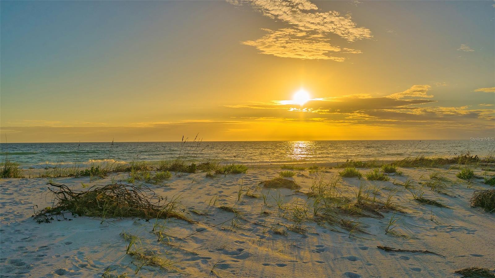 Image 16 of 17 For 5581 Gulf Of Mexico Drive