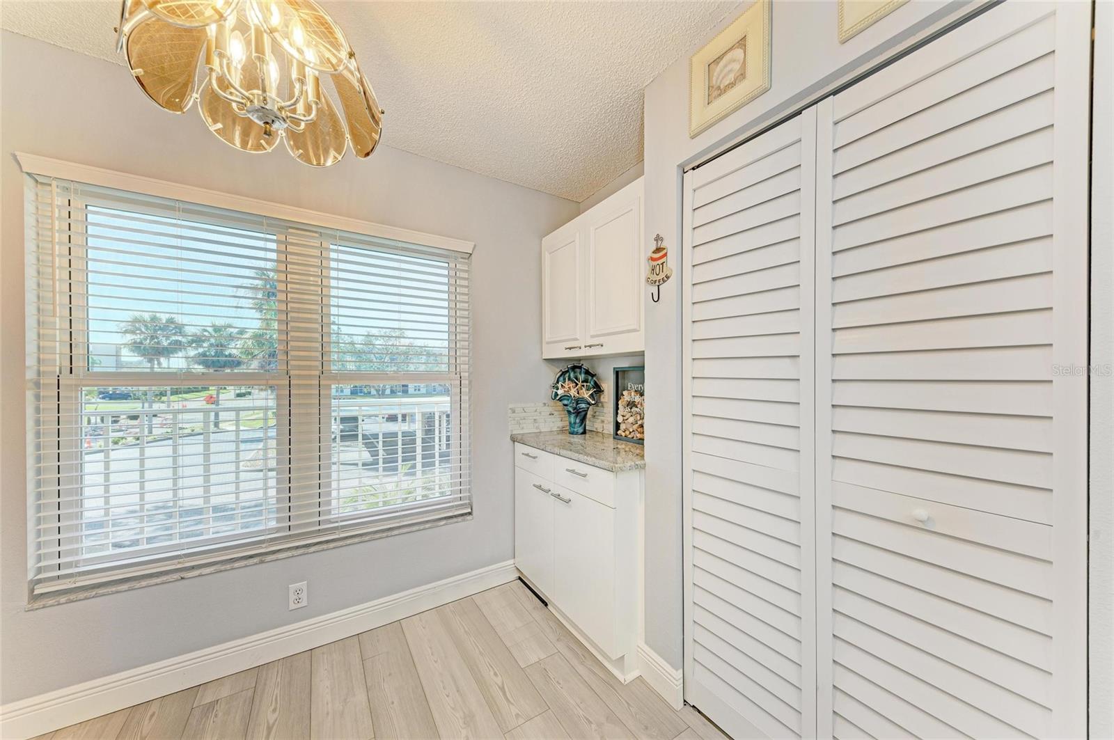 Image 11 of 35 For 3980 Ironwood Circle 206