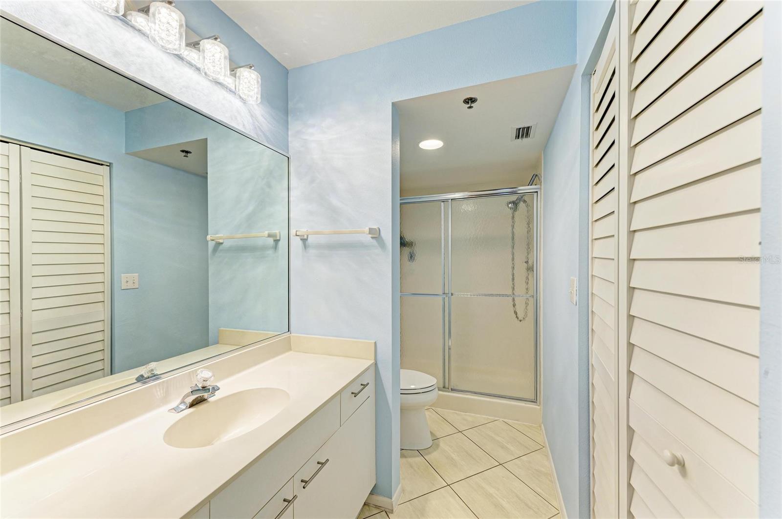 Image 15 of 35 For 3980 Ironwood Circle 206