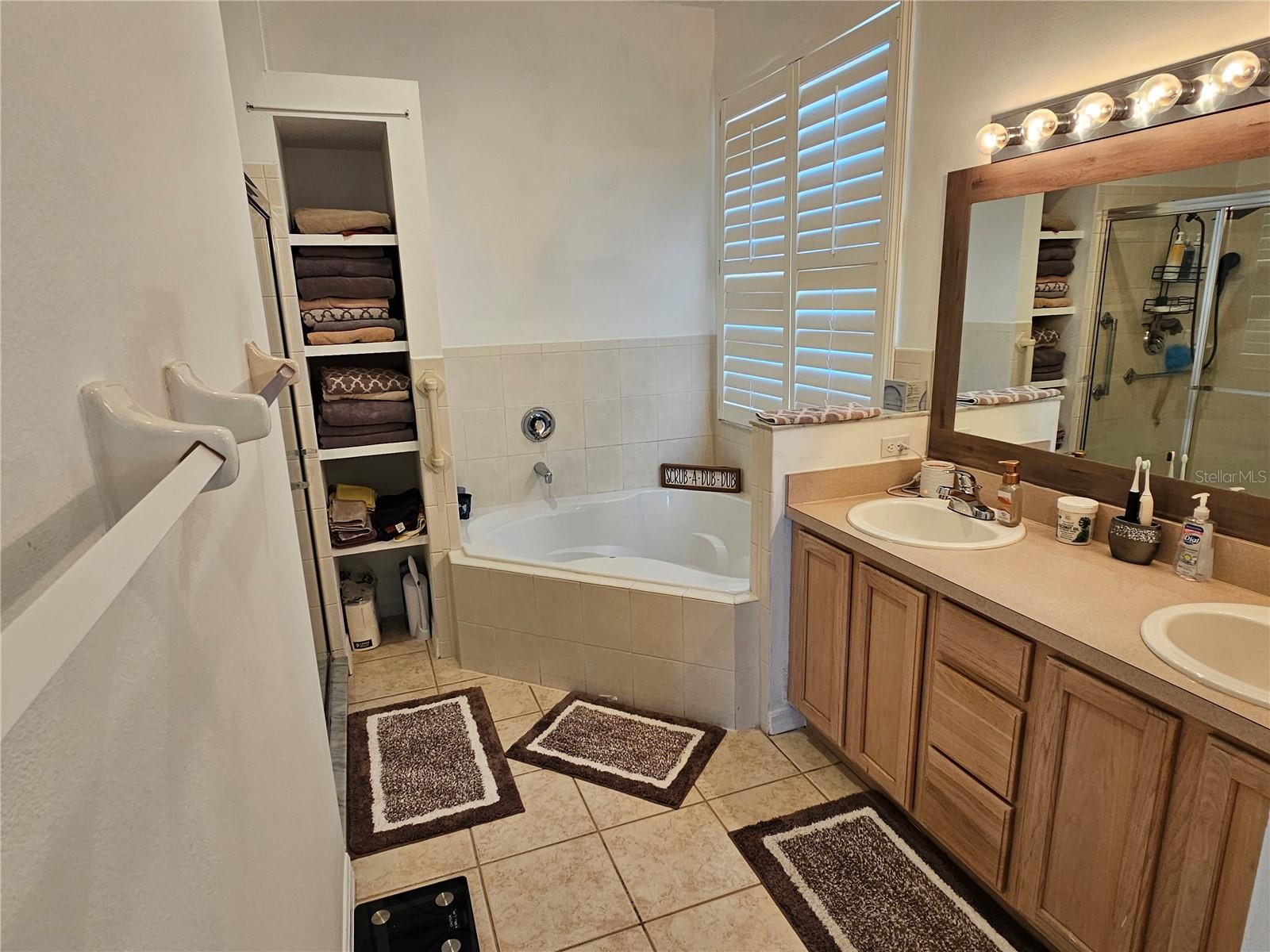 Image 19 of 35 For 1155 Millbrook Circle