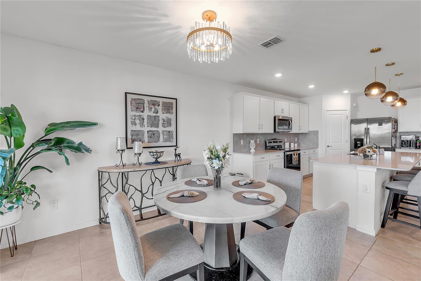 Image 11 of 77 For 11531 Moonsail Drive