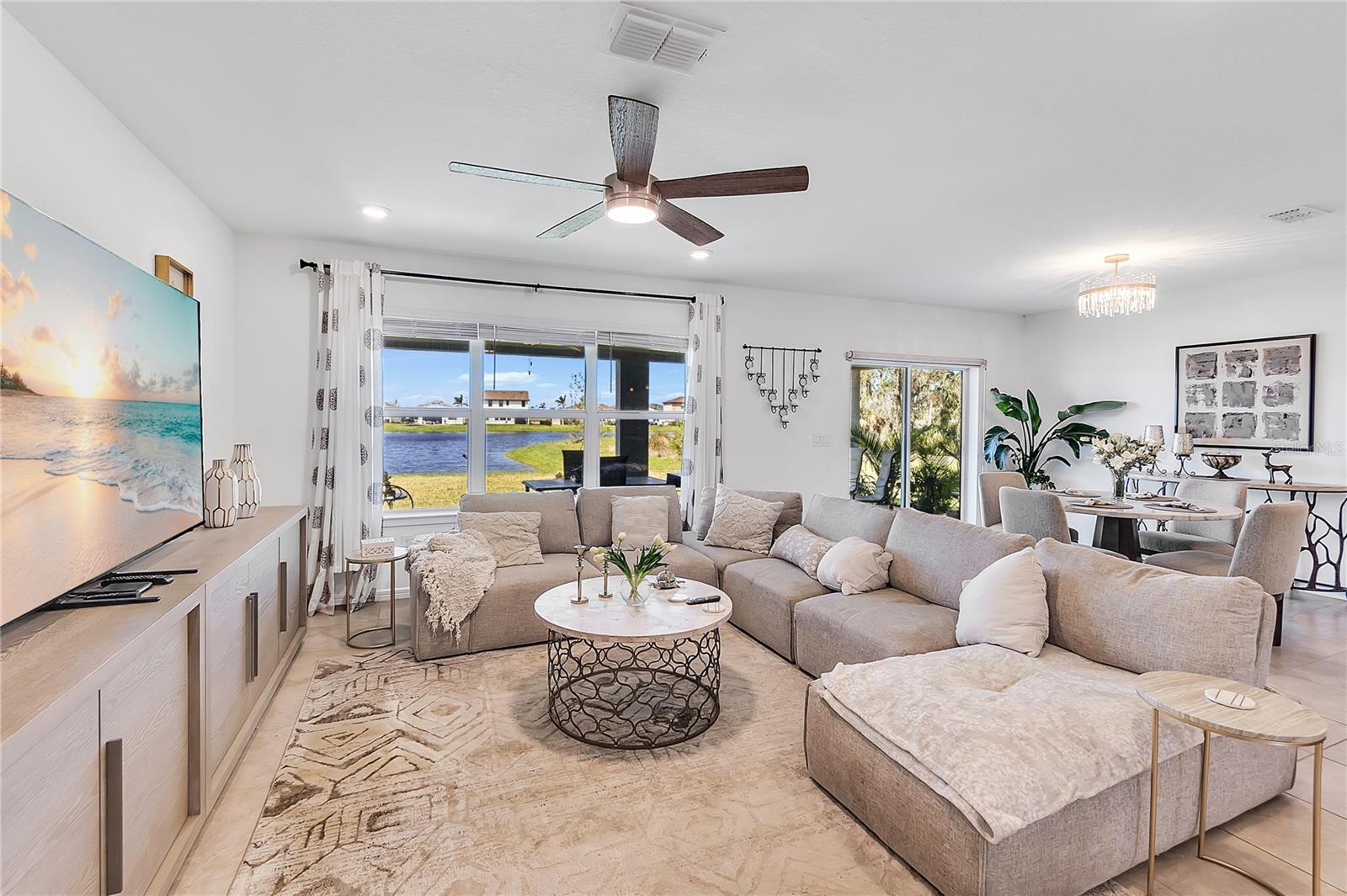 Image 14 of 77 For 11531 Moonsail Drive