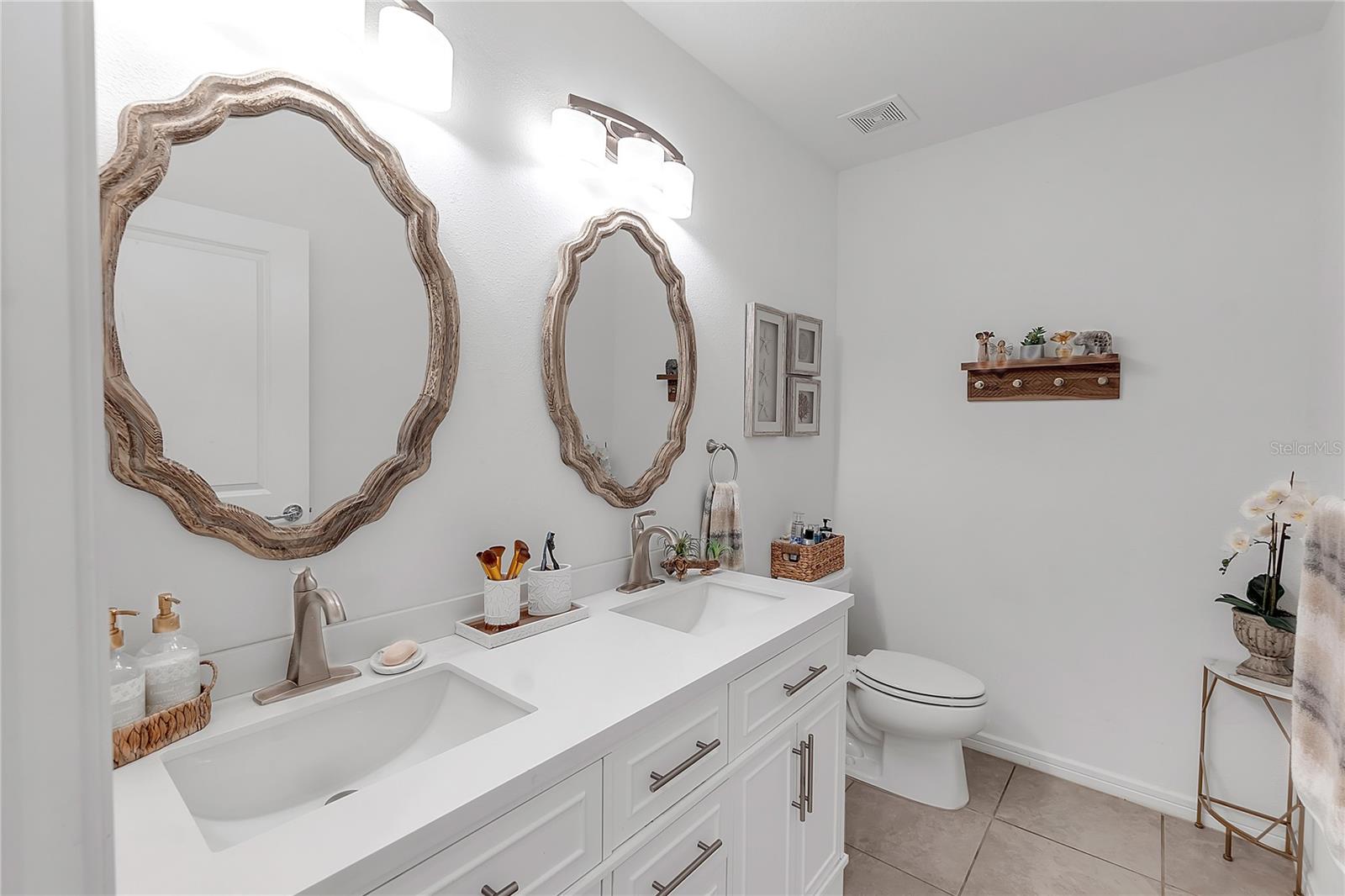 Image 23 of 77 For 11531 Moonsail Drive