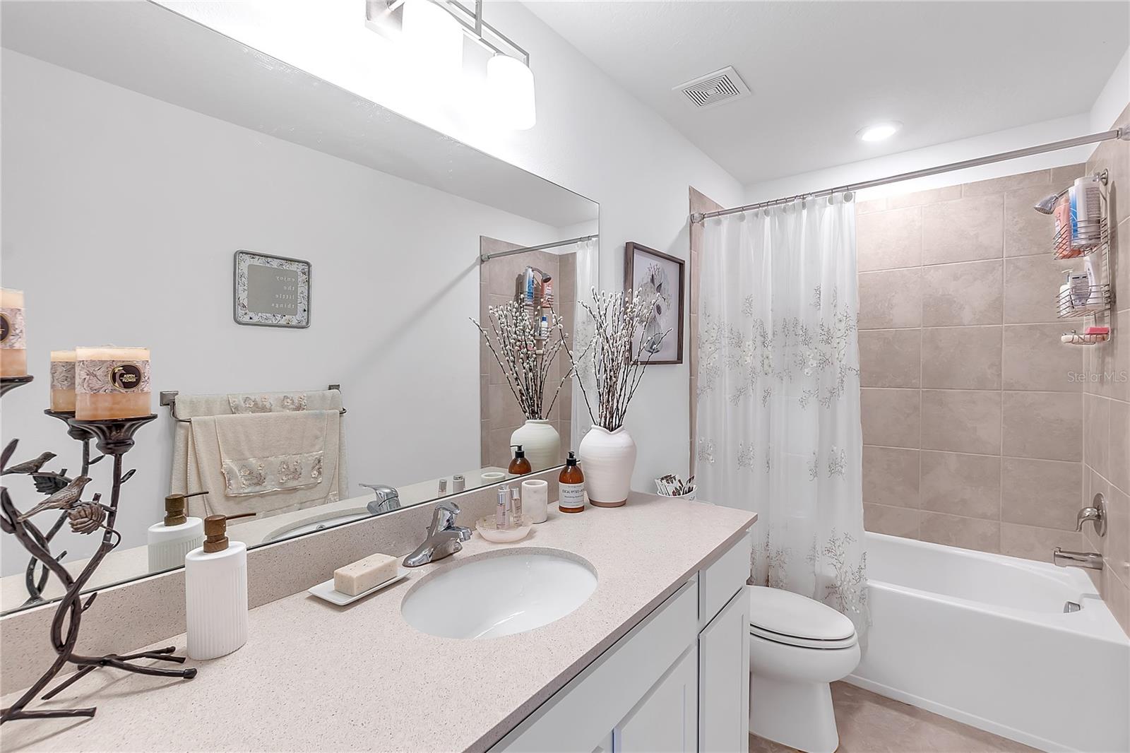 Image 42 of 77 For 11531 Moonsail Drive