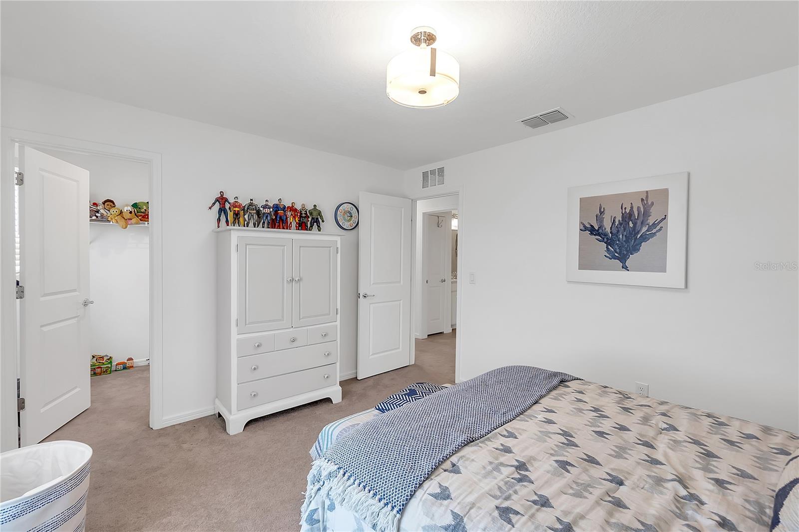 Image 46 of 77 For 11531 Moonsail Drive