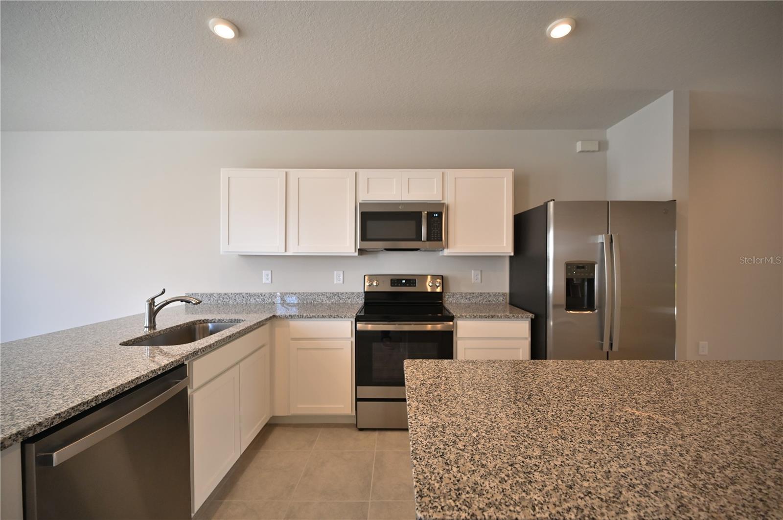 Image 10 of 16 For 14261 Crimson Ave