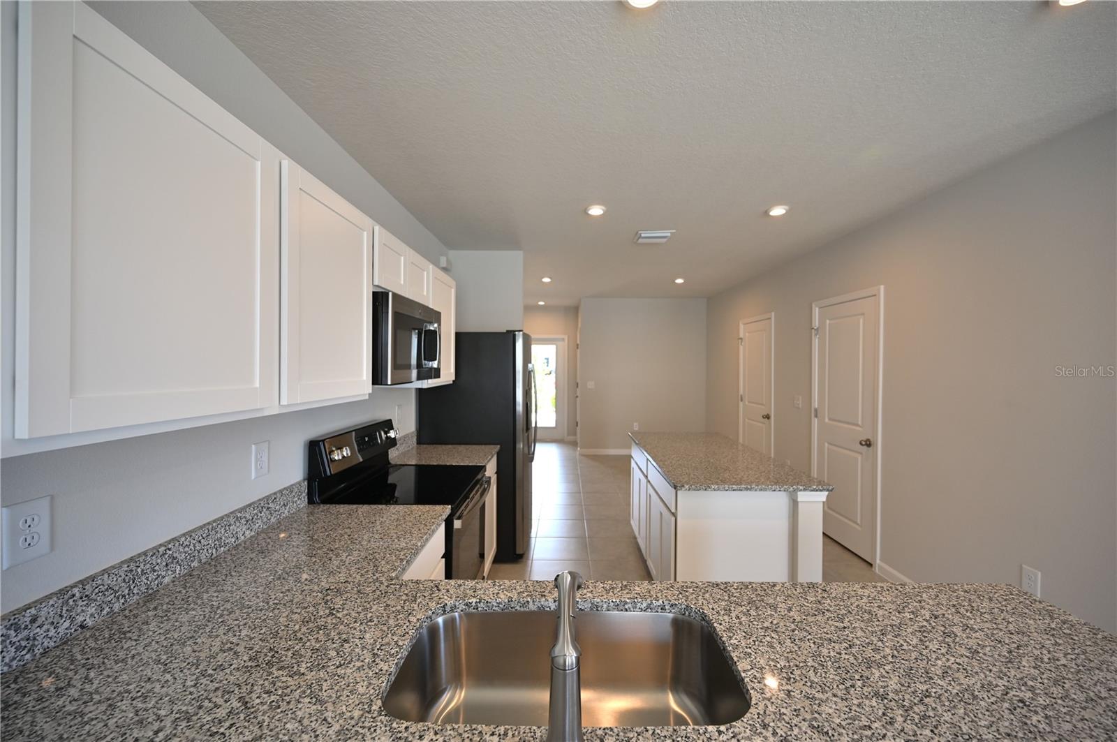 Image 11 of 16 For 14261 Crimson Ave