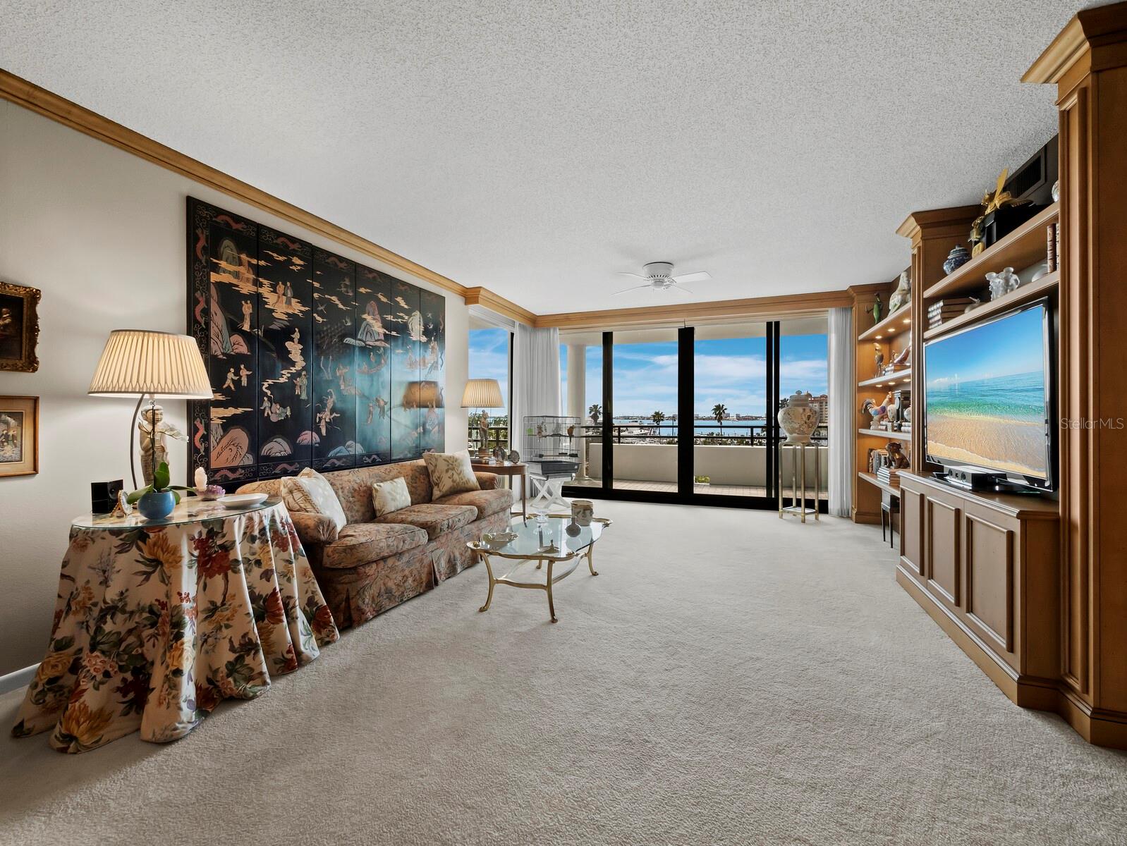 Listing photo id 17 for 1255 Gulfstream Avenue 407