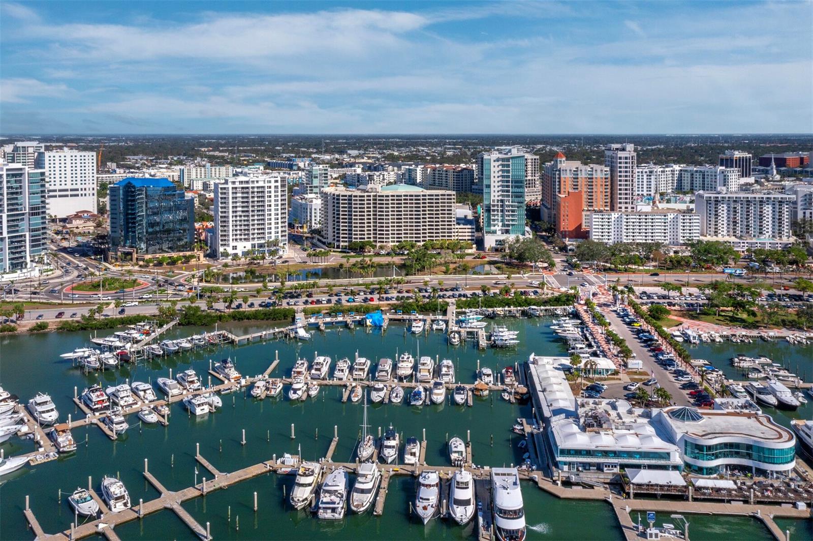 Listing photo id 22 for 1255 Gulfstream Avenue 407