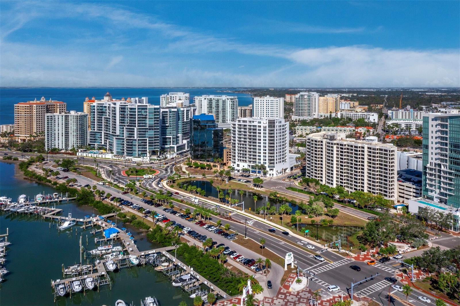 Listing photo id 25 for 1255 Gulfstream Avenue 407