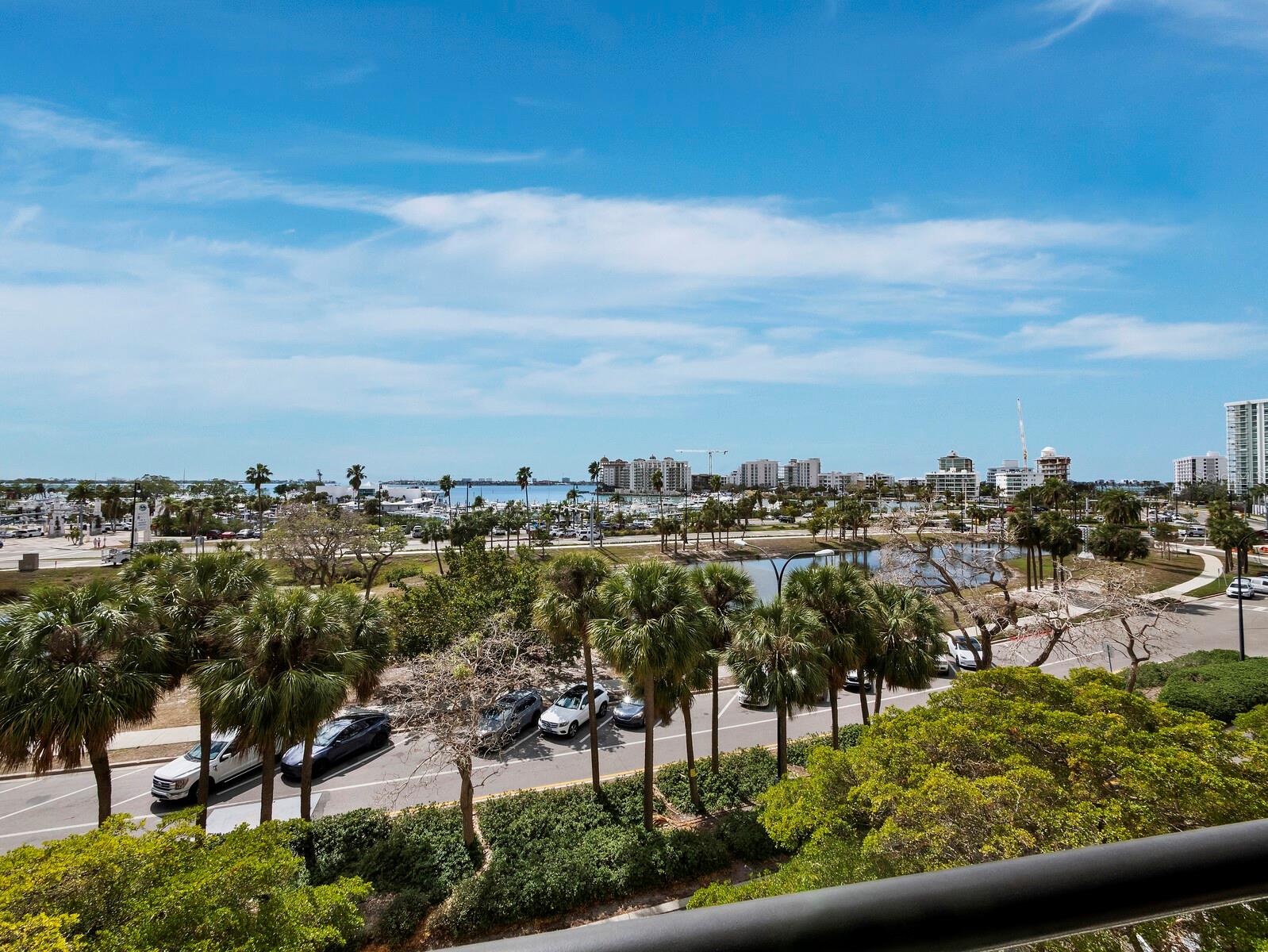 Listing photo id 1 for 1255 Gulfstream Avenue 407