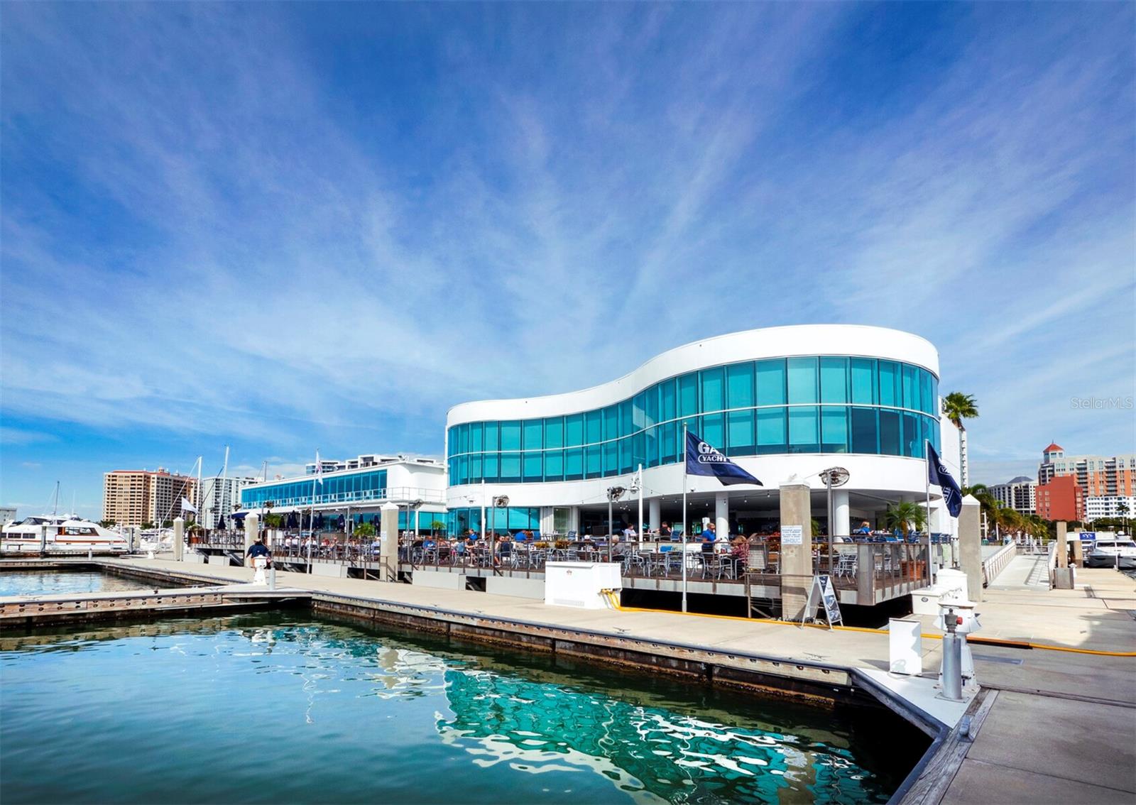 Listing photo id 38 for 1255 Gulfstream Avenue 407