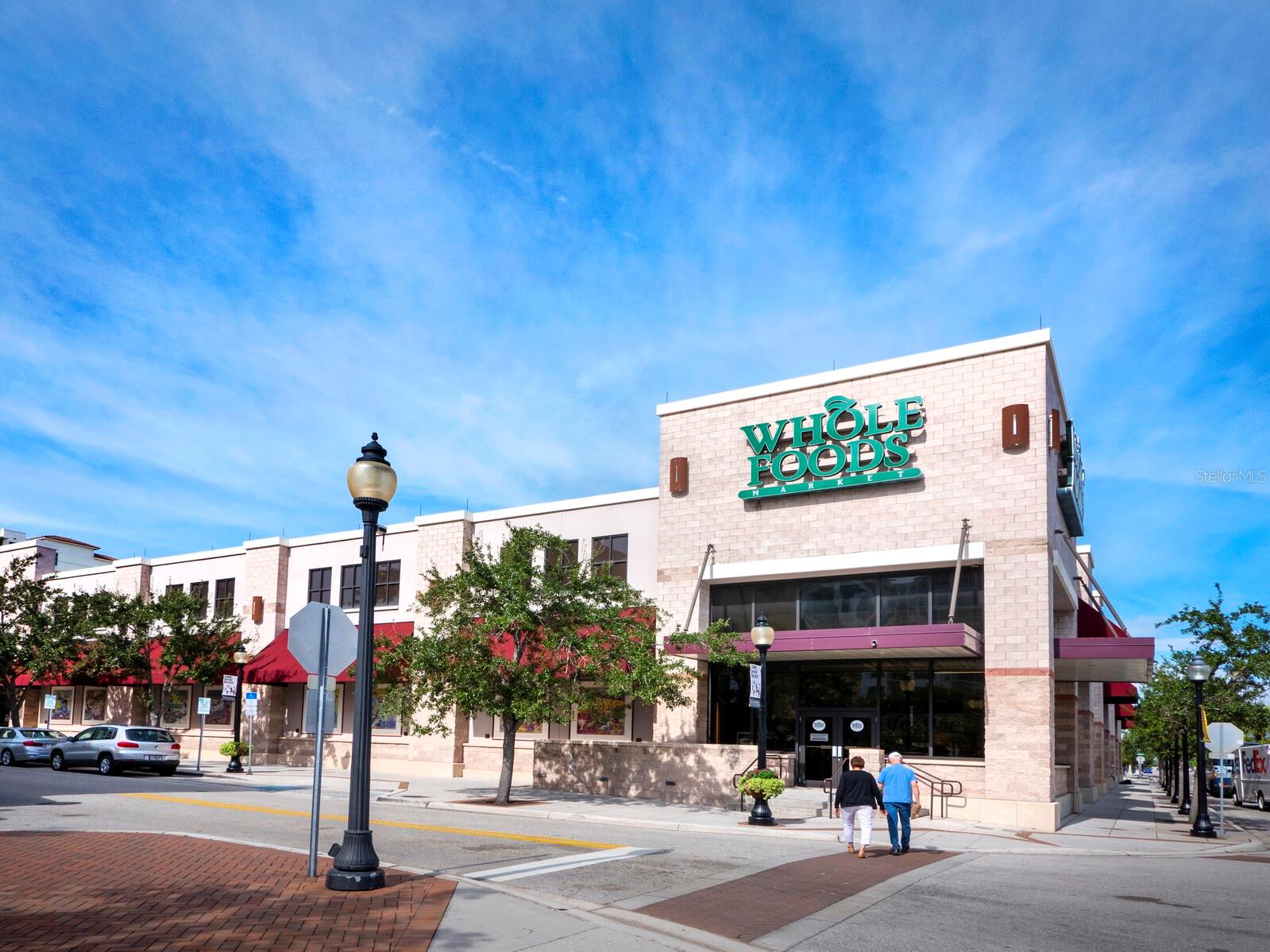 Listing photo id 42 for 1255 Gulfstream Avenue 407