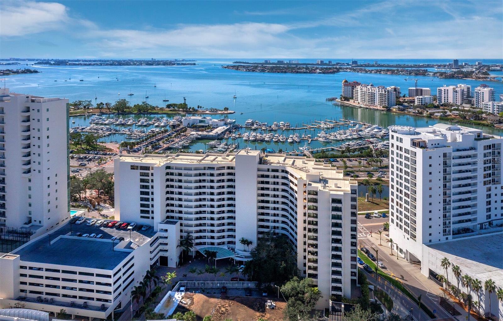 Listing photo id 46 for 1255 Gulfstream Avenue 407