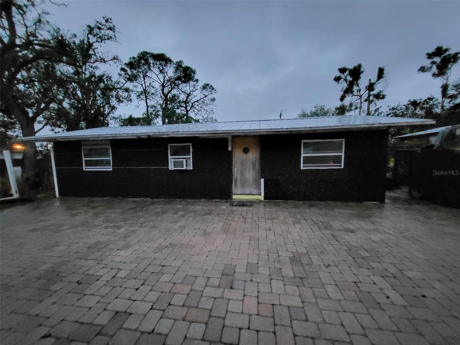 Listing Details for 503 Olive Avenue, NOKOMIS, FL 34275