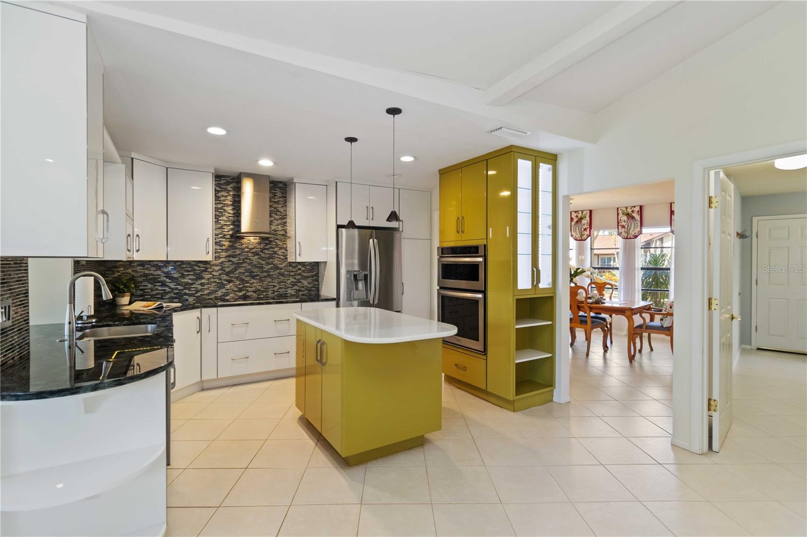 Image 11 of 44 For 3876 Torrey Pines Boulevard