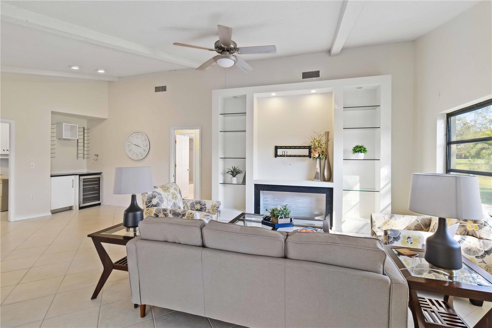 Image 7 of 44 For 3876 Torrey Pines Boulevard