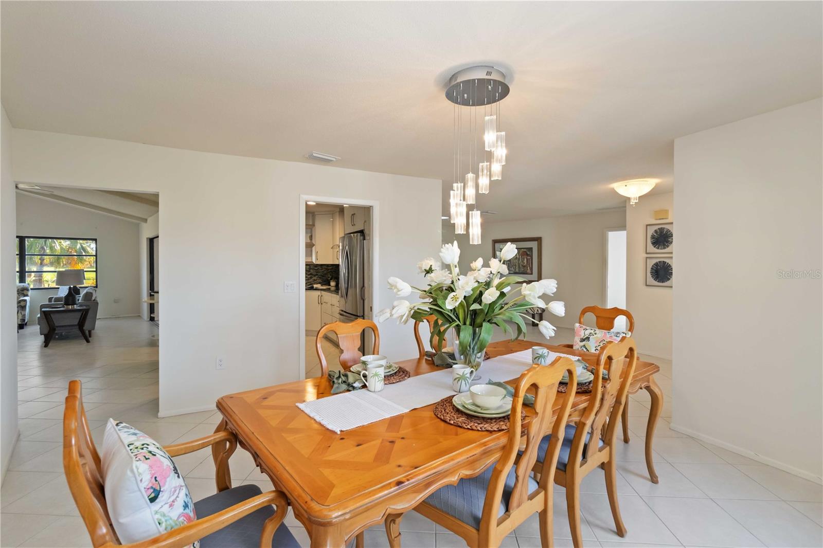 Image 9 of 44 For 3876 Torrey Pines Boulevard