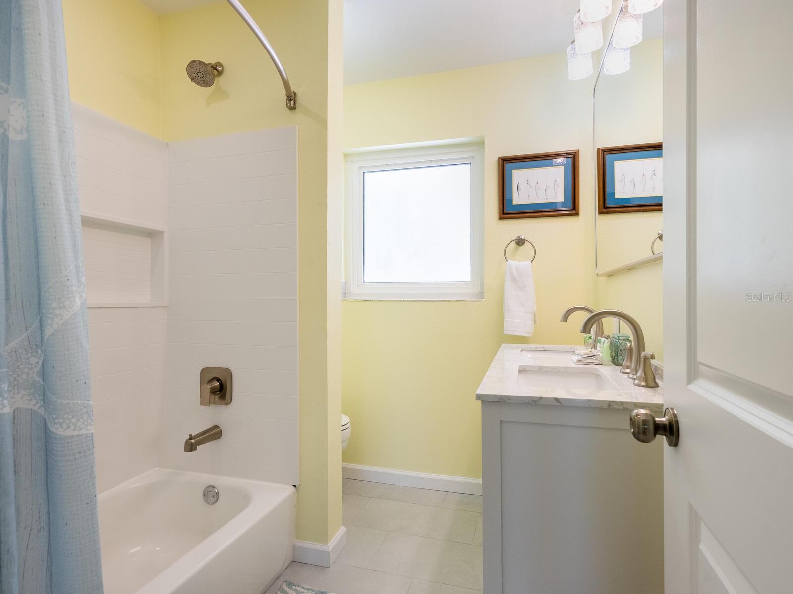 Image 32 of 59 For 2212 6th Street W