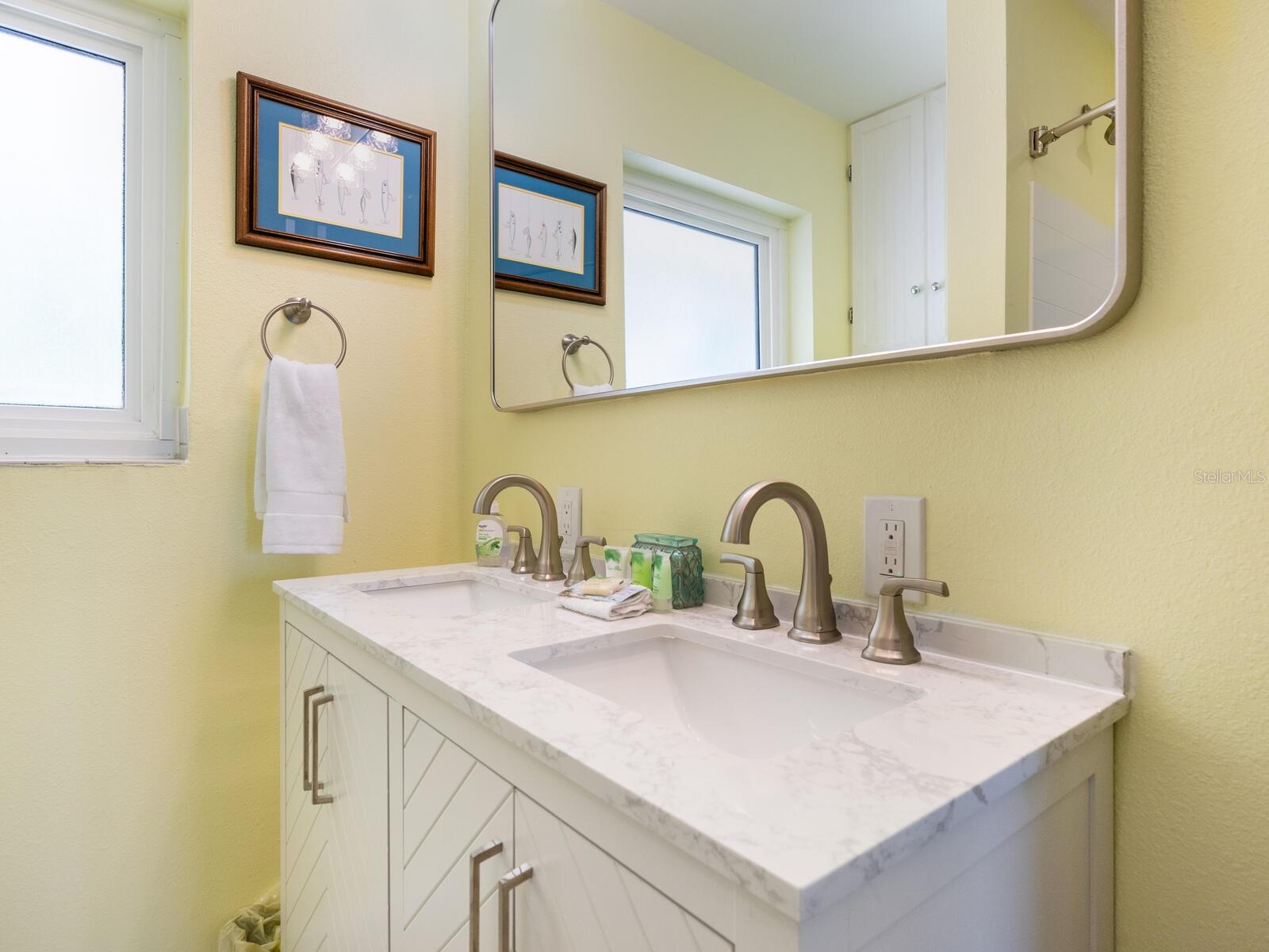 Image 33 of 59 For 2212 6th Street W
