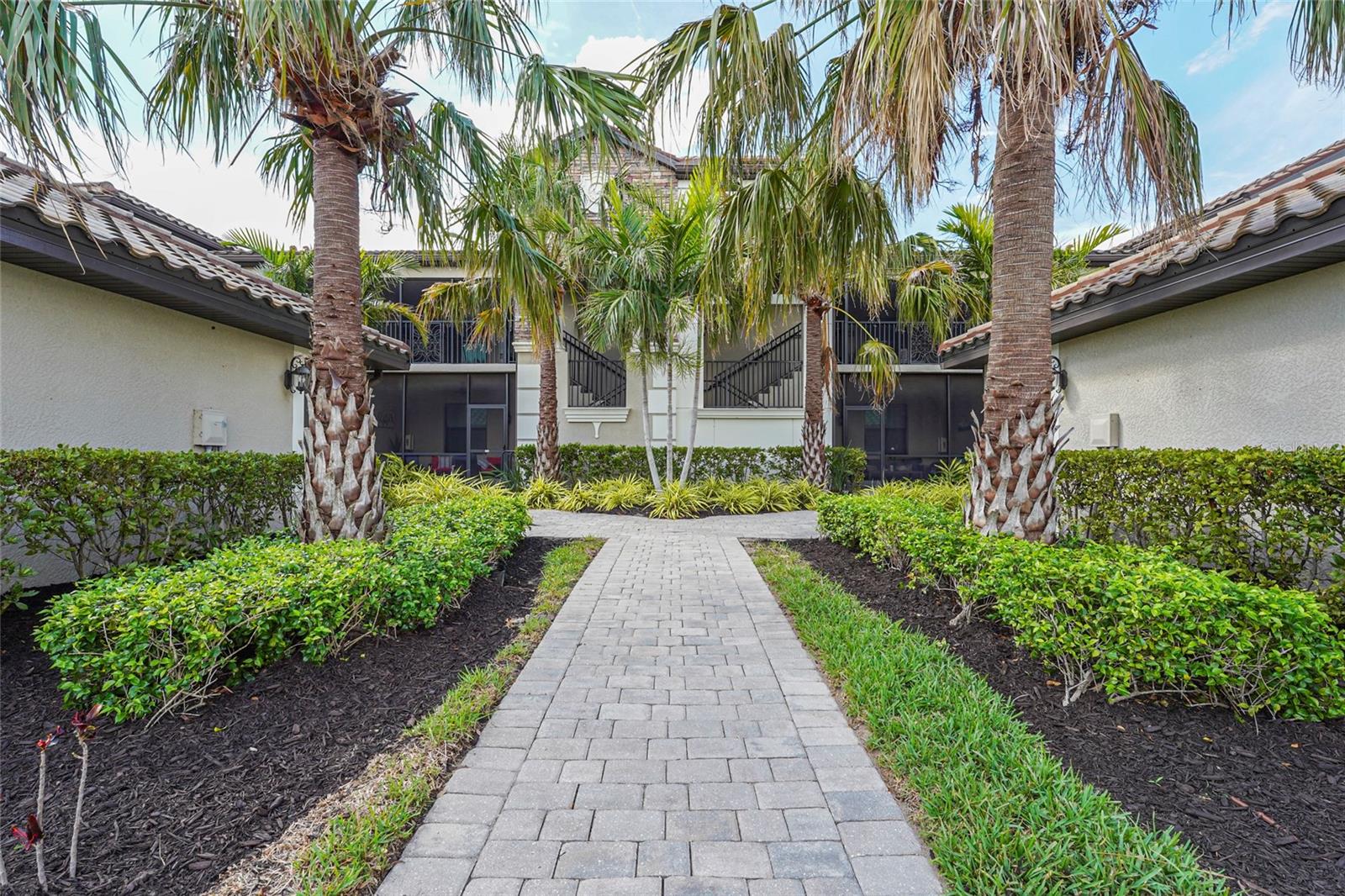 Image 12 of 84 For 5517 Palmer Circle 203