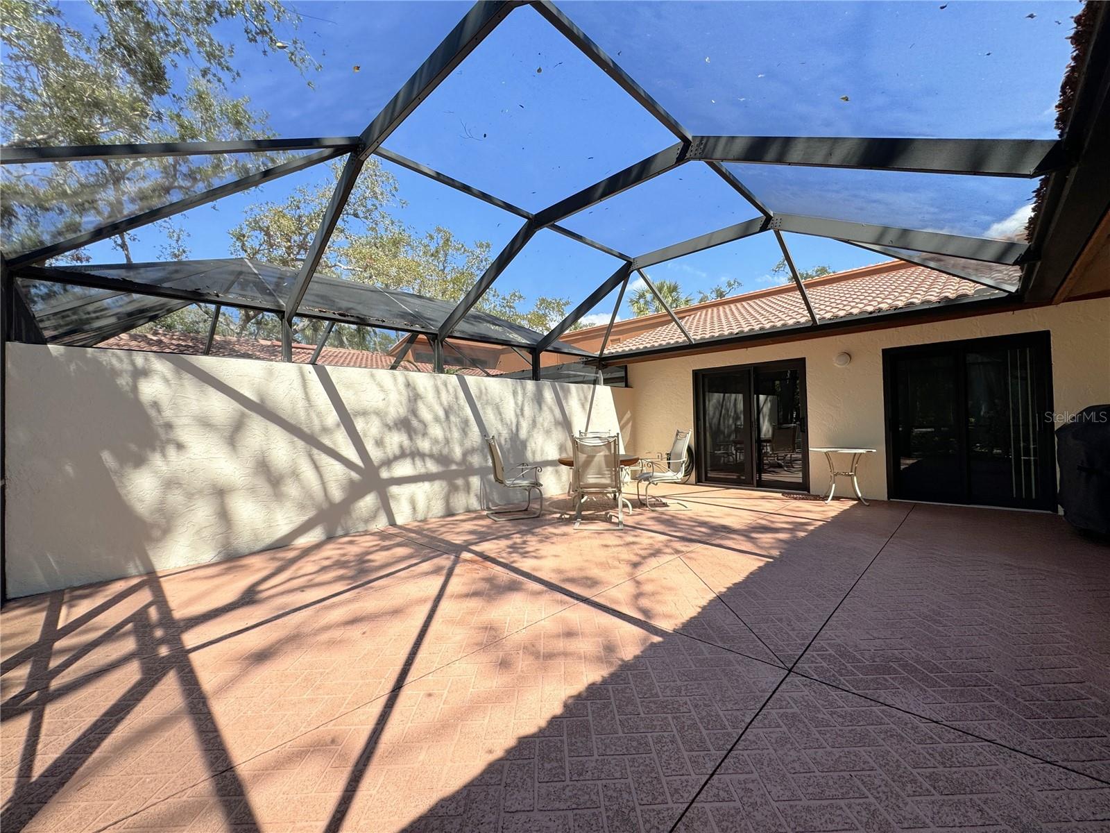 Listing photo id 30 for 6403 Meadowlark Lane