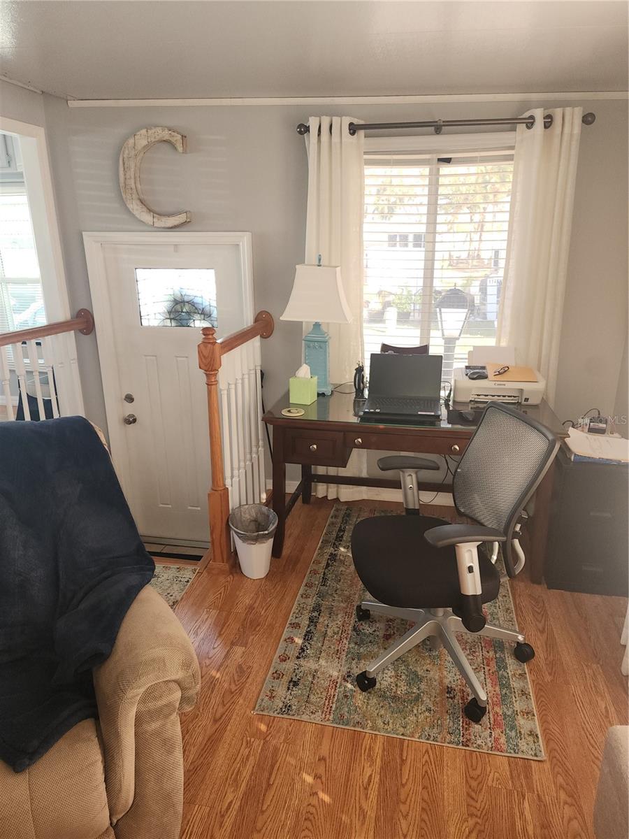 Image 6 of 19 For 1674 University Parkway 129