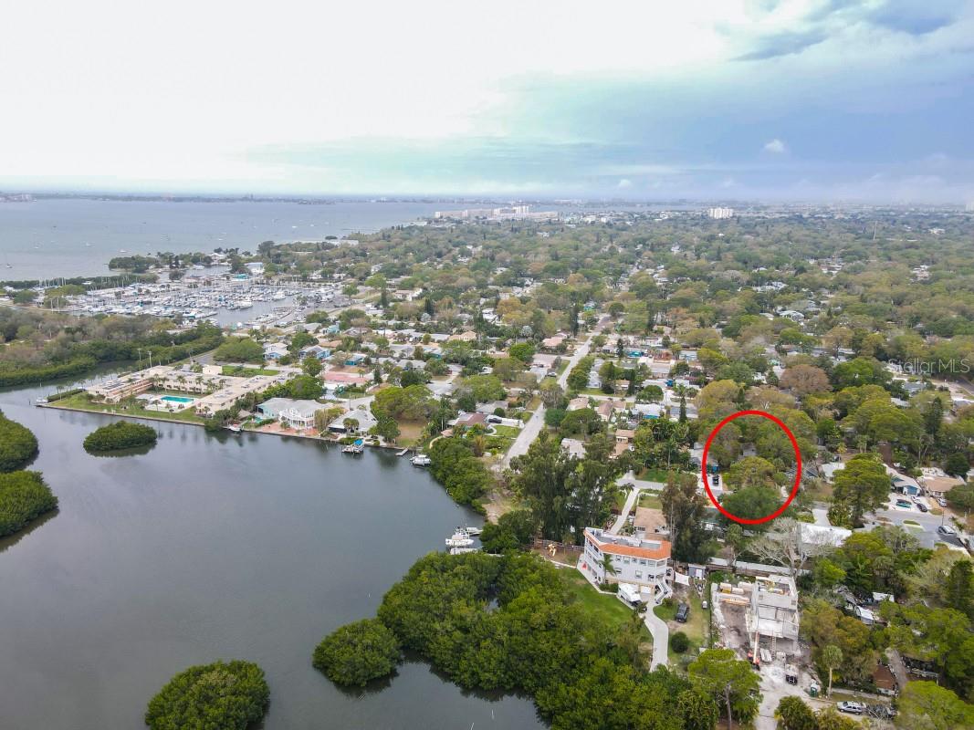 Listing photo id 1 for 2653 44th Street S