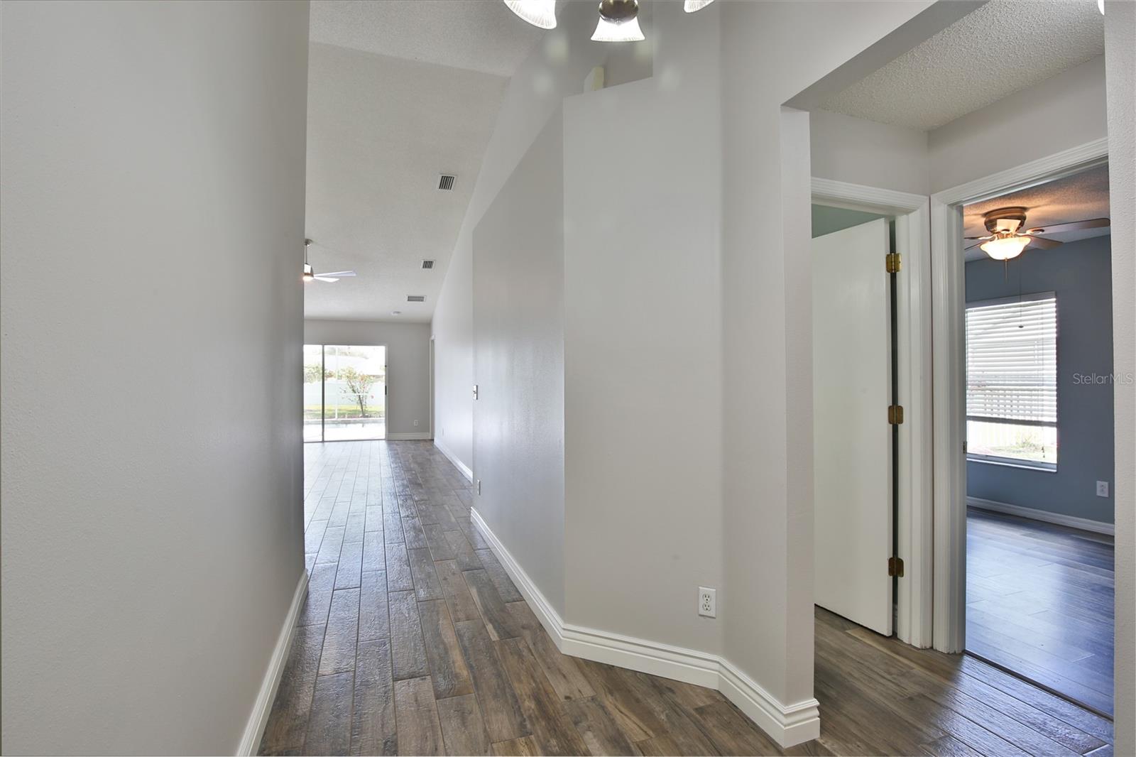 Image 46 of 60 For 4920 Breakwater Drive