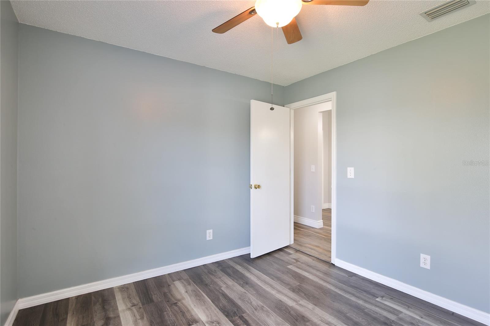 Image 51 of 60 For 4920 Breakwater Drive