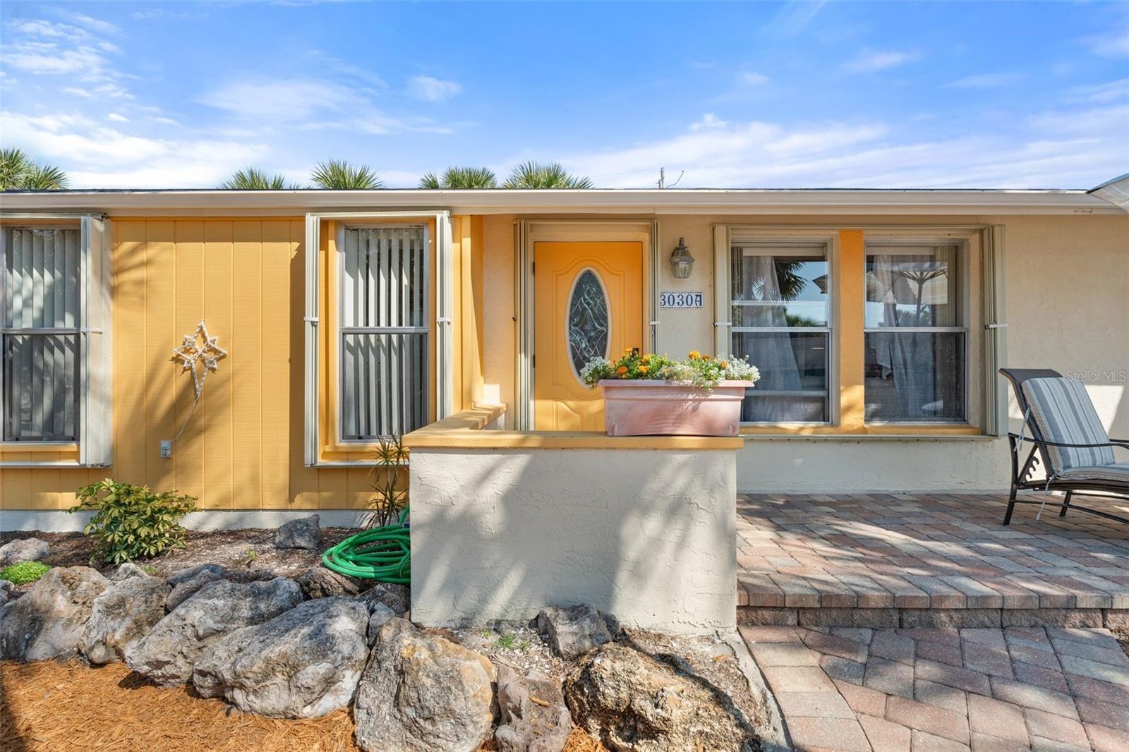 Listing photo id 1 for 3030 Beach Road A