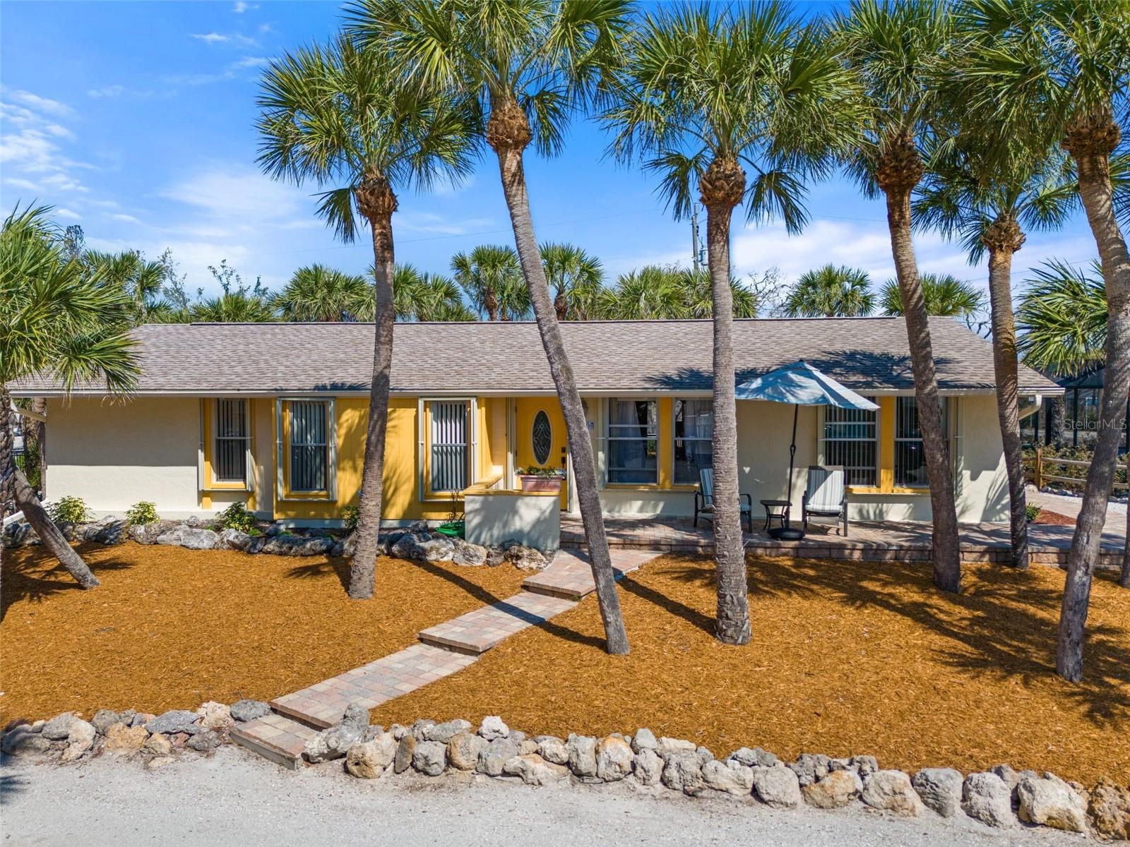 Listing photo id 29 for 3030 Beach Road A