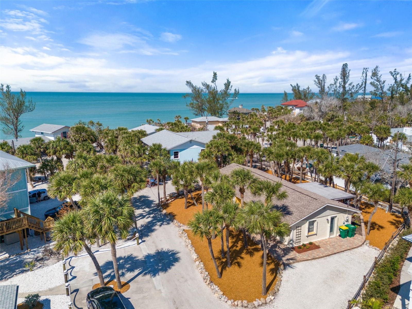 Listing photo id 32 for 3030 Beach Road A