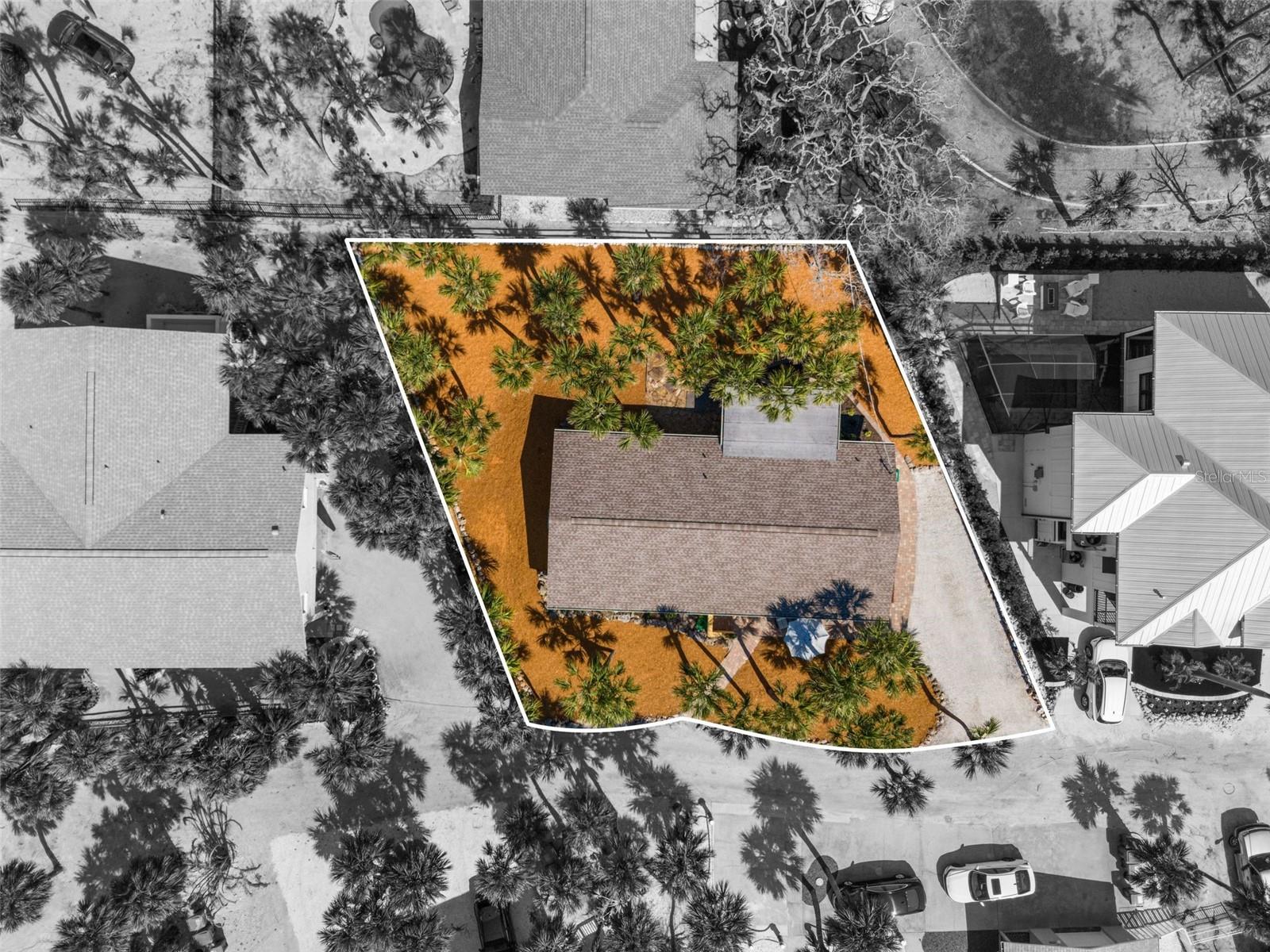 Listing photo id 37 for 3030 Beach Road A