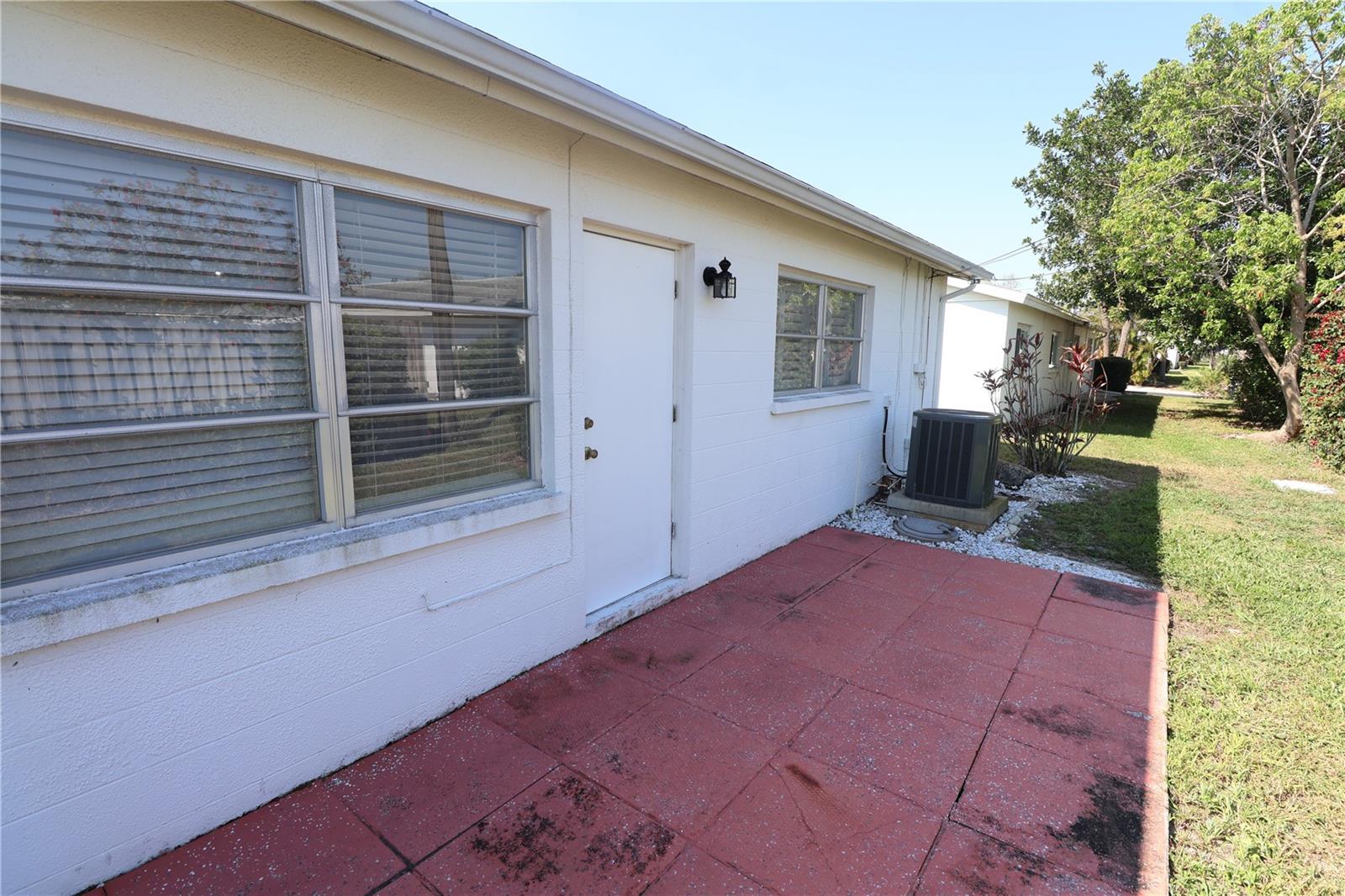 Image 18 of 27 For 6031 Coral Way