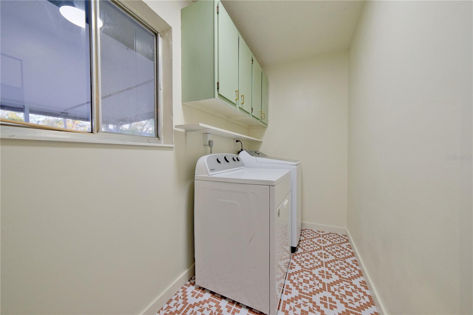 Image 17 of 29 For 4015 11th Avenue W
