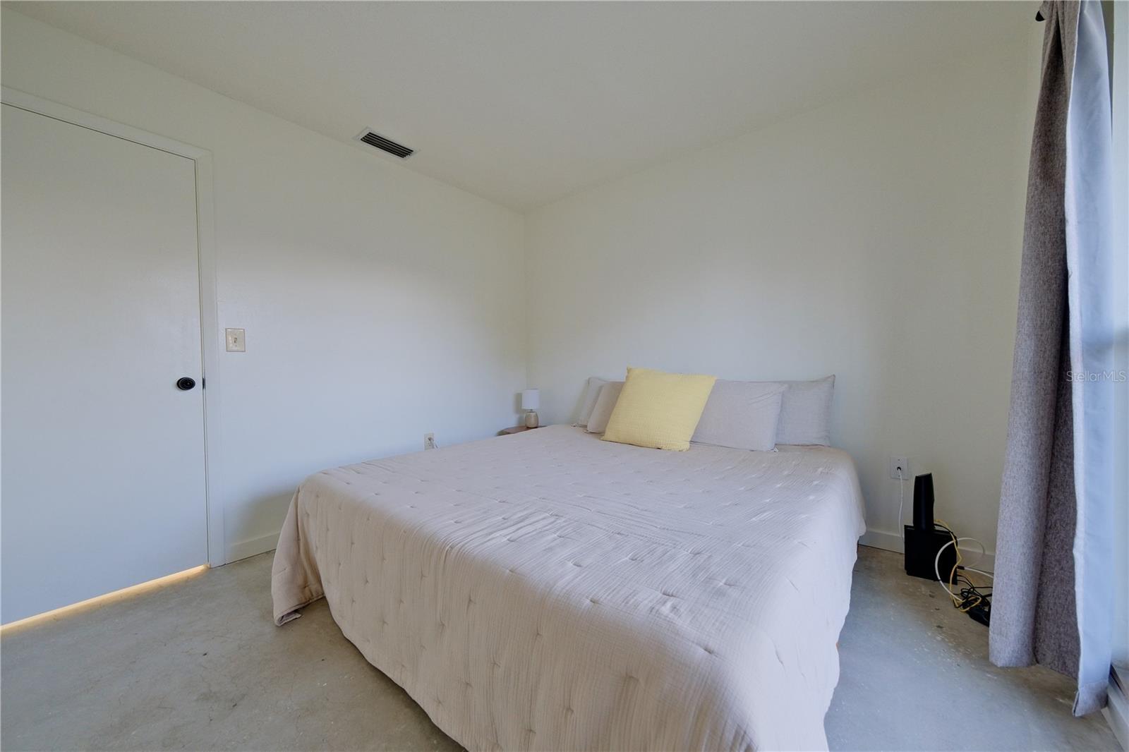 Image 24 of 29 For 4015 11th Avenue W