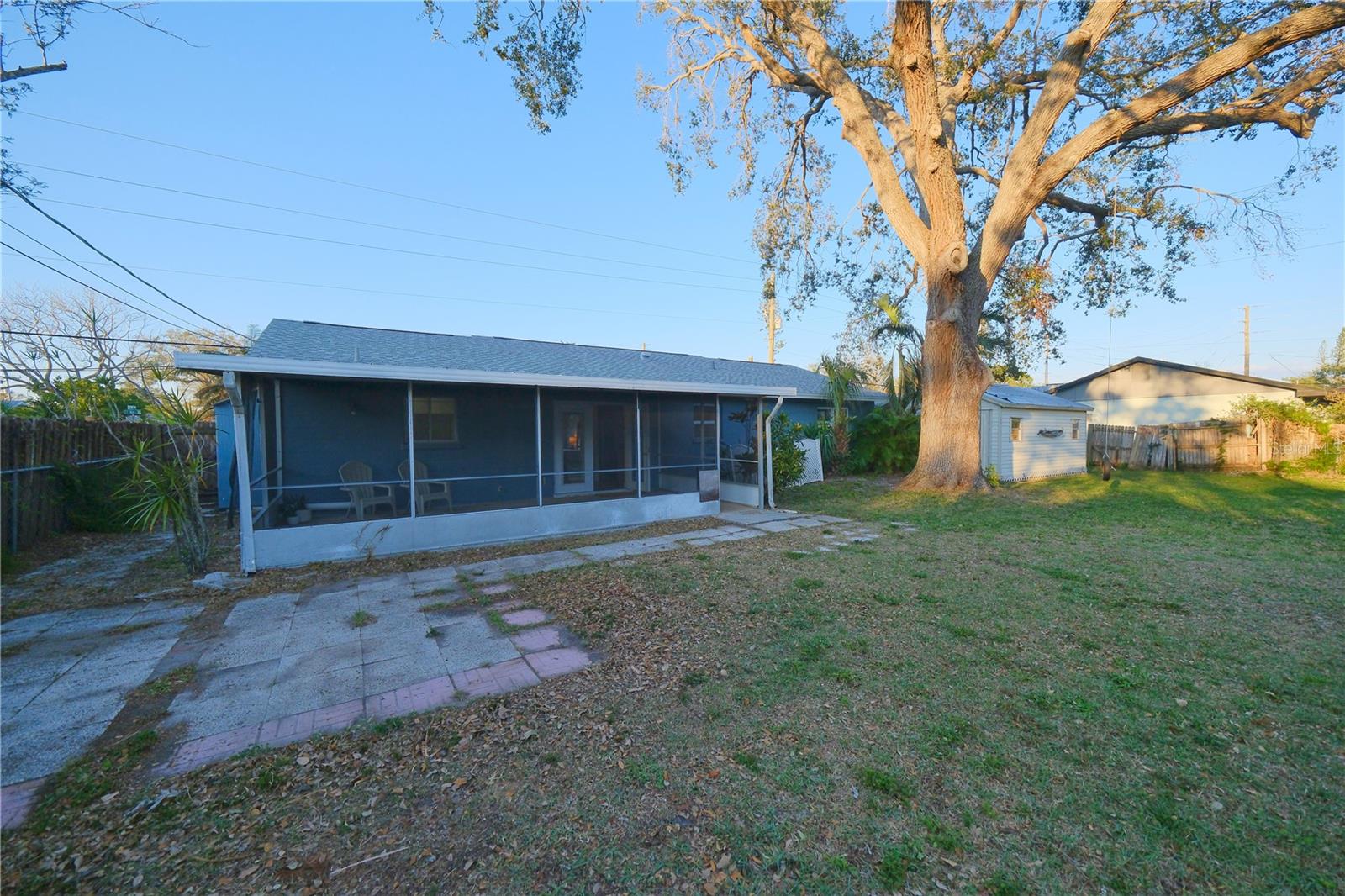 Image 28 of 29 For 4015 11th Avenue W