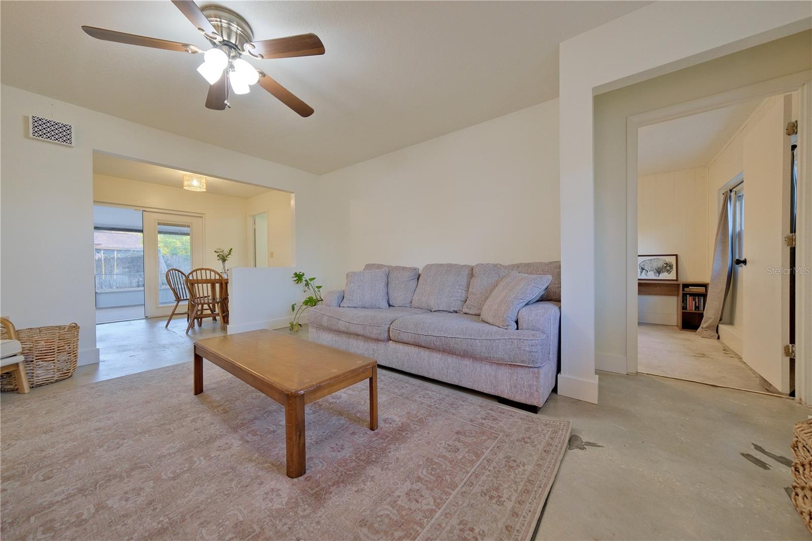 Image 5 of 29 For 4015 11th Avenue W