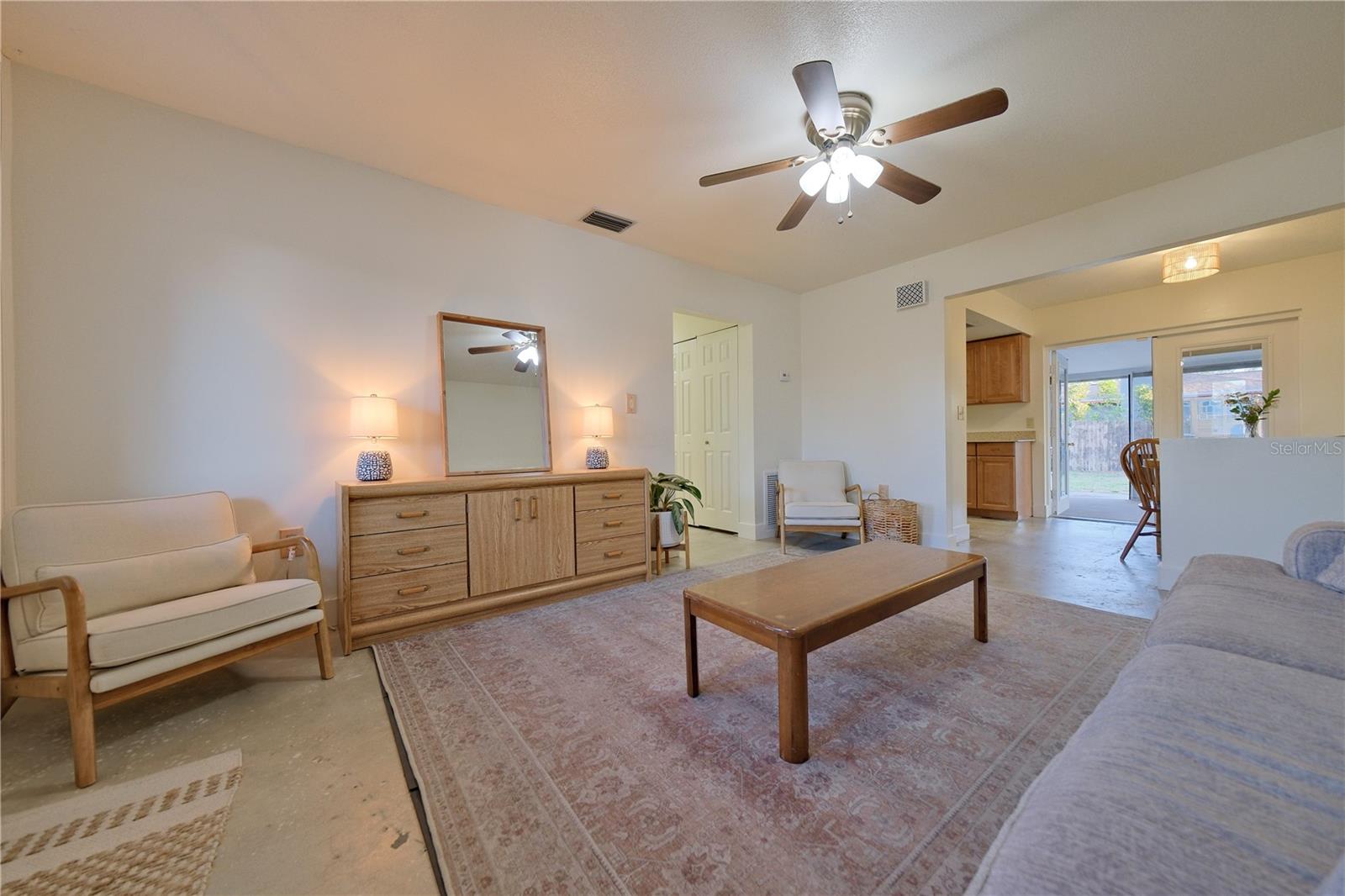 Image 7 of 29 For 4015 11th Avenue W
