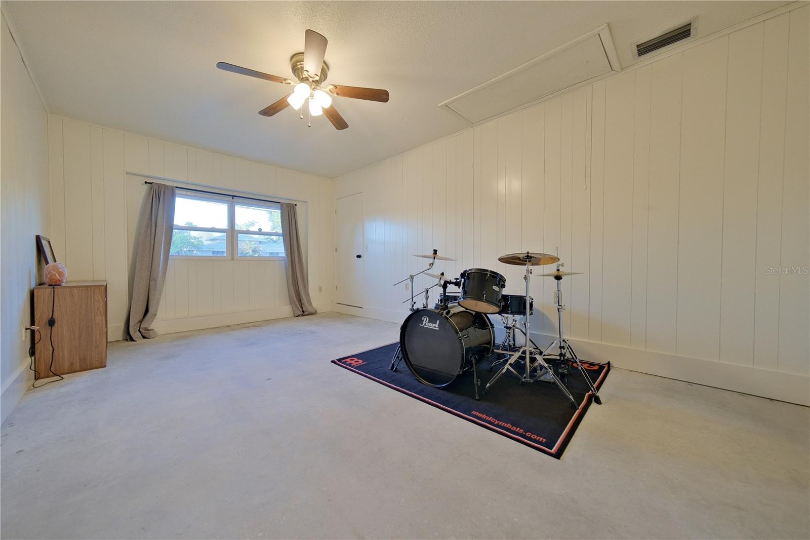 Image 9 of 29 For 4015 11th Avenue W