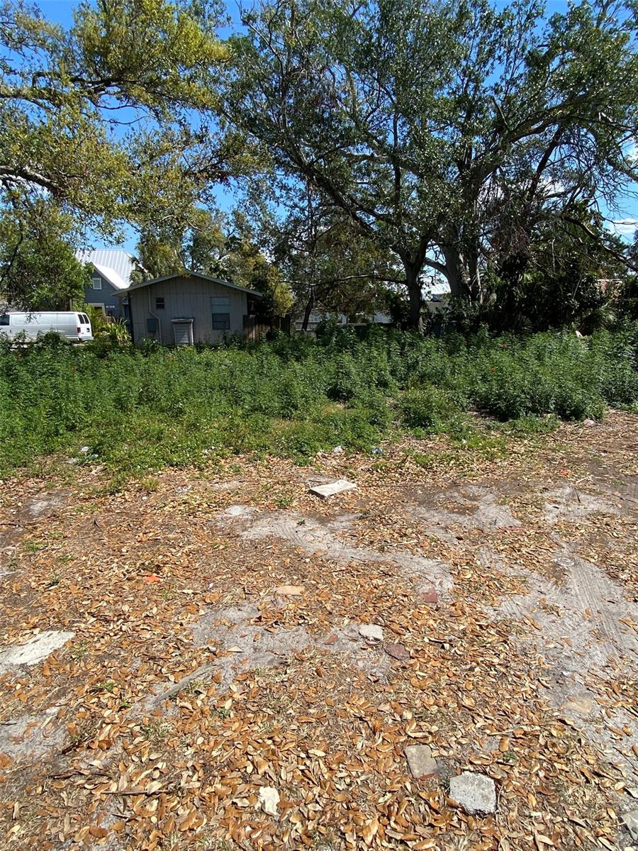 Image 6 of 7 For 518 7th Avenue W